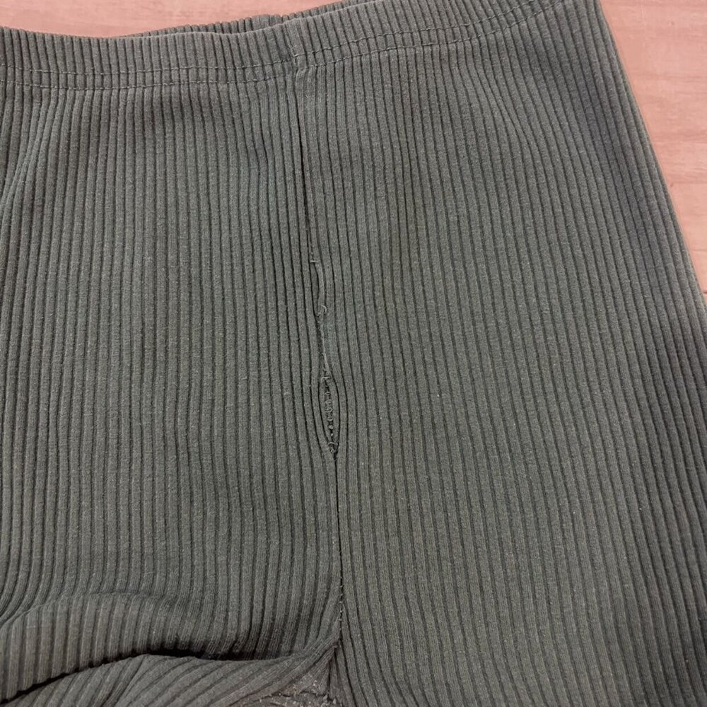 Coco Blanc Green Ribbed PJ's - Picture 9 of 11